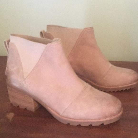 Sorel Boots - Picture 5 of 10